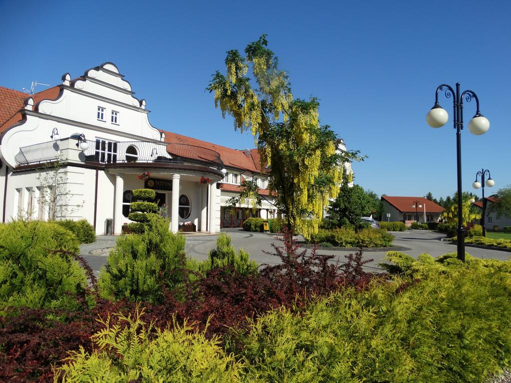 Hotel Wityng Ślesin Exterior foto